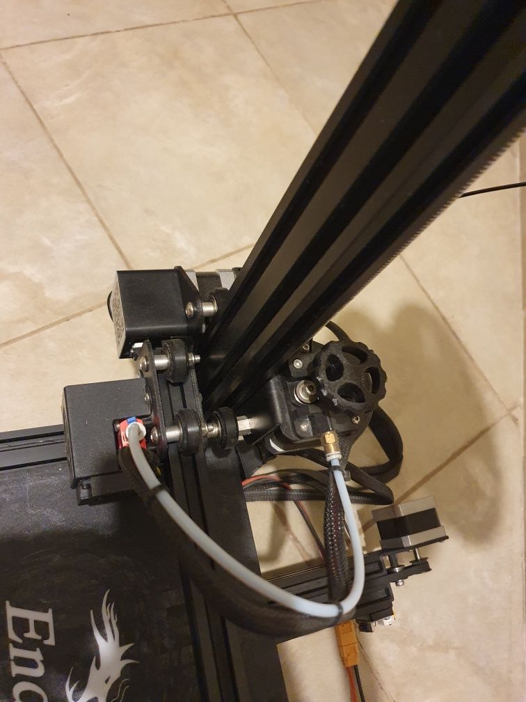 3D принтер Creality Ender 3 Pro – отлично състояние - възможен е тест!