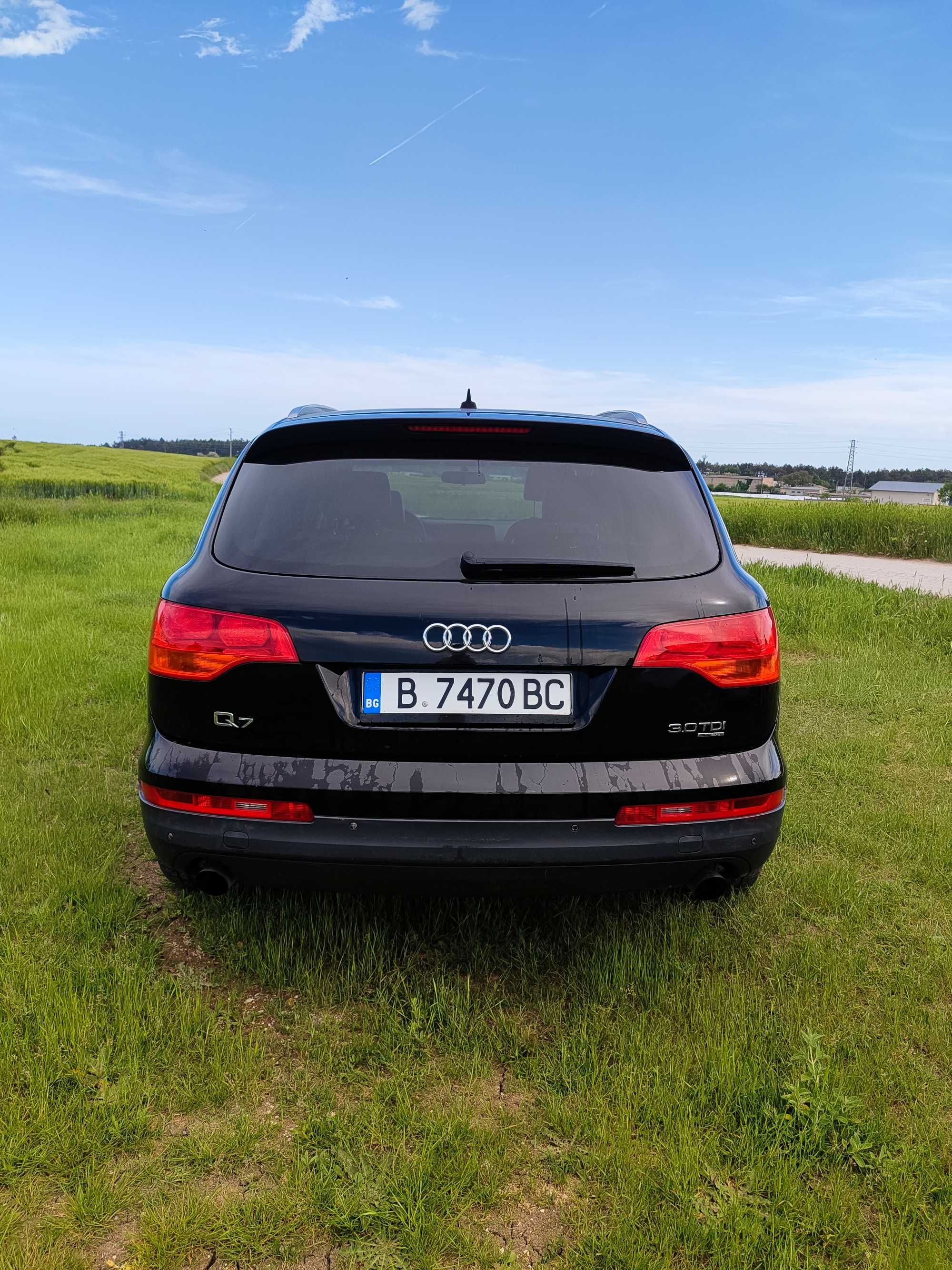 Audi Q7 3.0 233кс