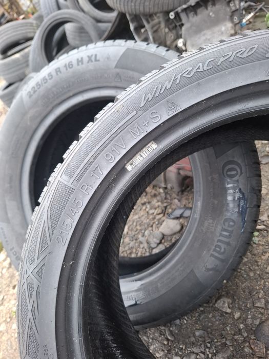 Vand 1 anvelopa 215 45 17 vredestine de iarna bun dot 2020