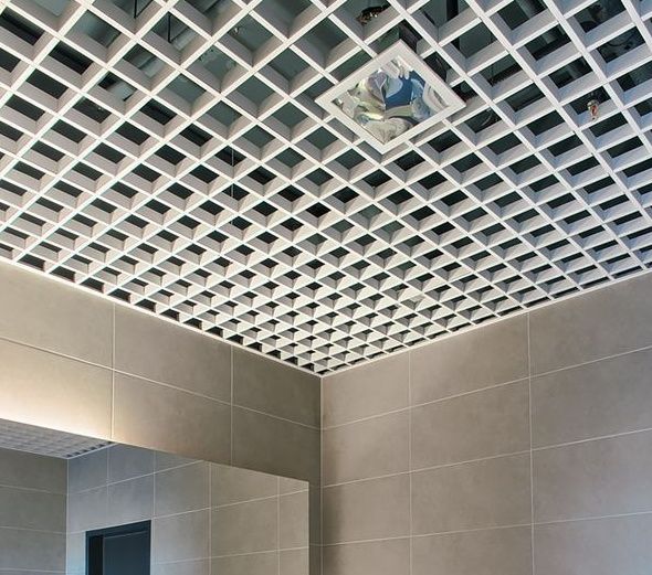 Грильято ва Армстронг потолок