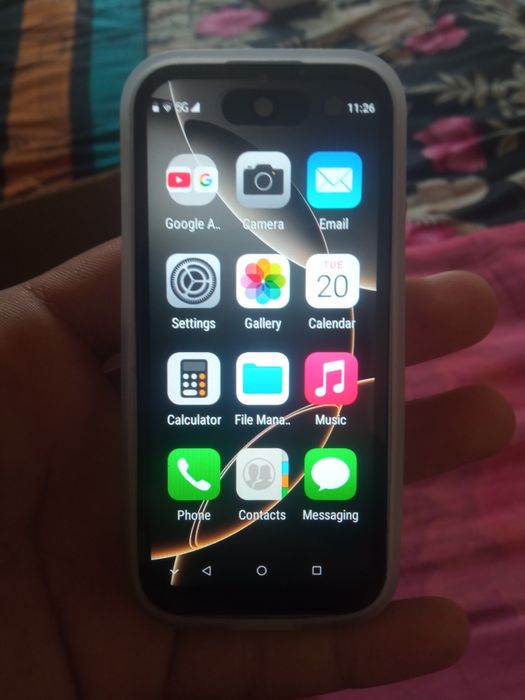 Iphone 17 pro max mini