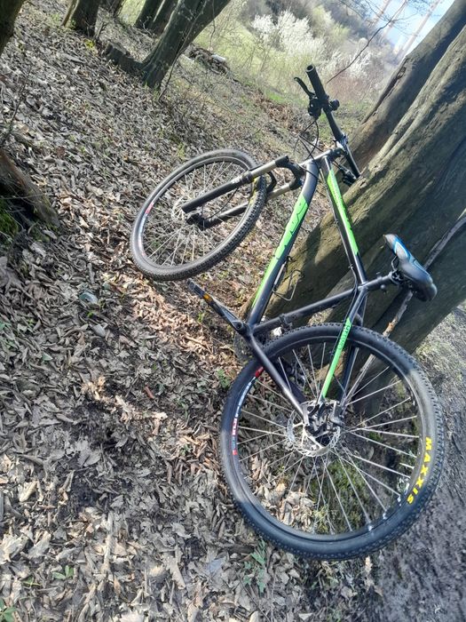 Vând bicicleta  custom