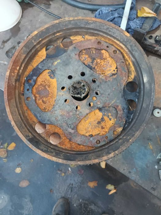 Части за мерцедес 250 тди