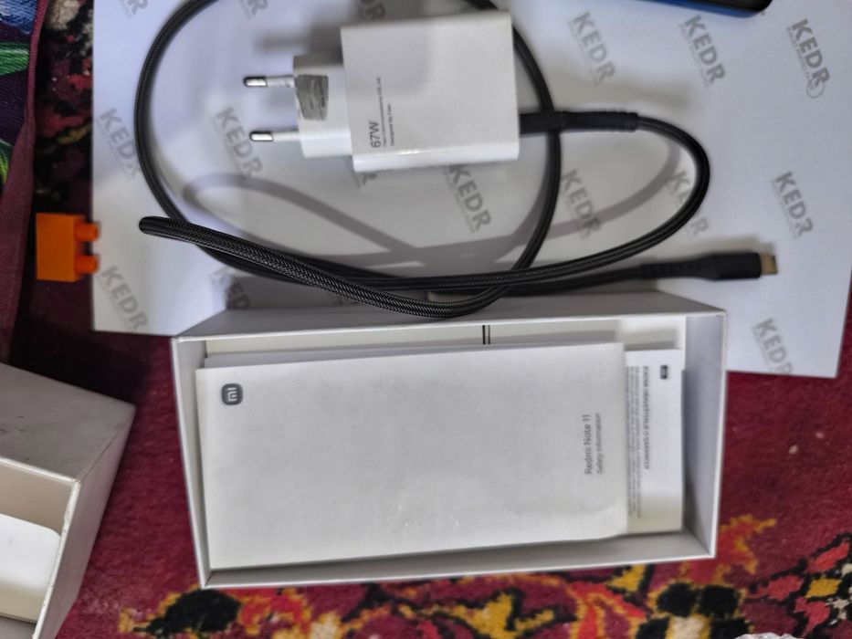 Redmi Note 11 sotilade xolade zoʻr koropka dakument bor xotira 128