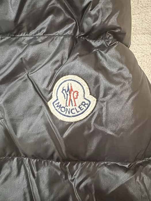 Продам куртку монклер