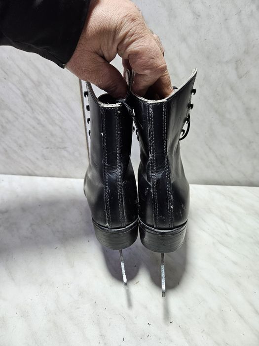 Patine 1051 gheata patinaj artistic piele  marime 38   ( 24,5  cm)