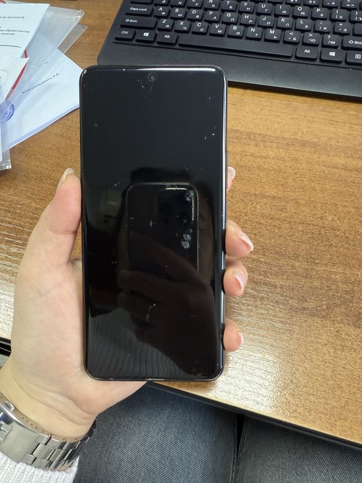 Продам HONOR 90, память 256 ГБ