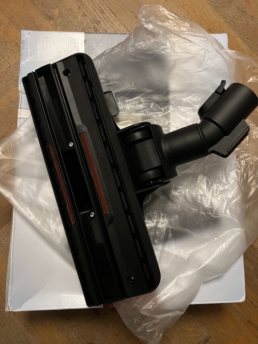 Vând perie Miele SBD365-3