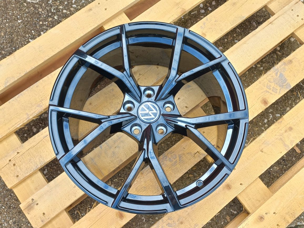 18.5x112 Vw Gti Golf Passat Tiguan 8j et44 57.1 Seat Škoda Piano Black