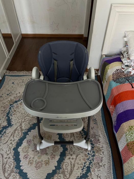 Продам детский стульчик в отличном состояний