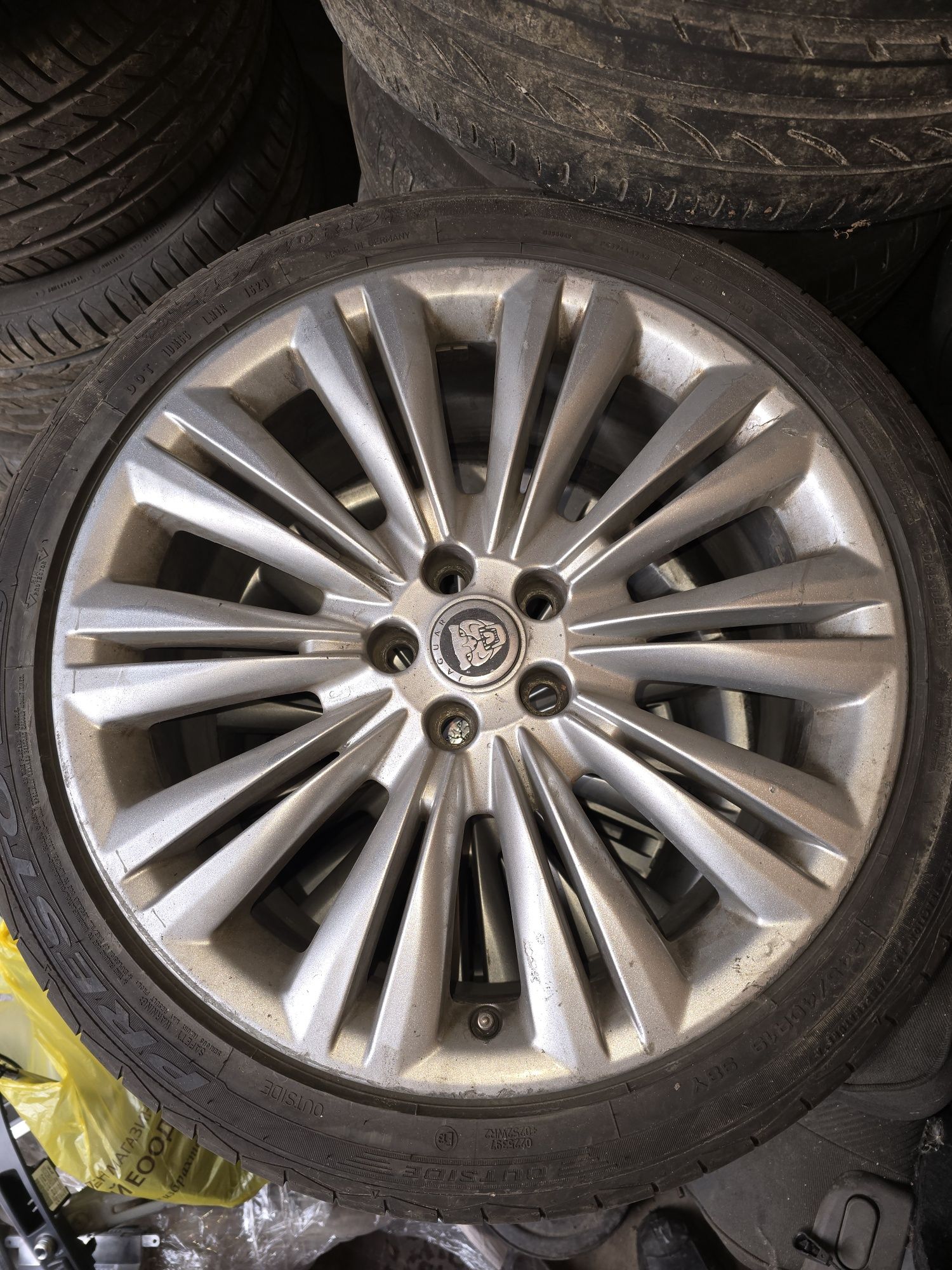 Jaguar XF 3.0d S на части