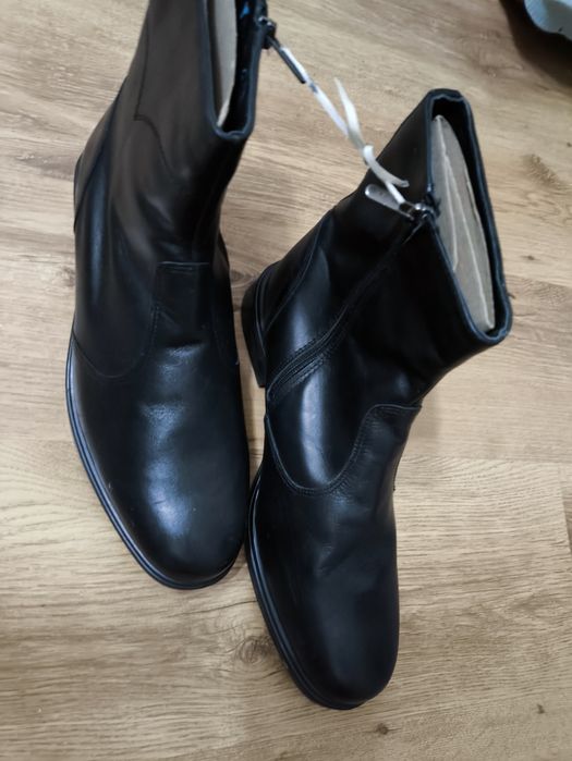 Продам зимние полусапожки