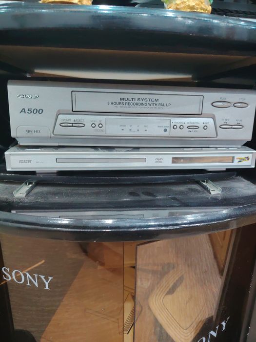 Видеомагнитофон SHARP