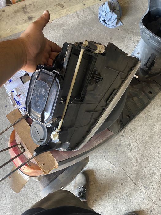 фар за туарег vw touareg