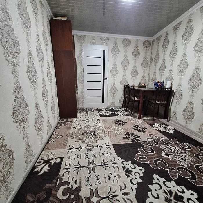 Коттедж в Мирабадском р-не, общий двор