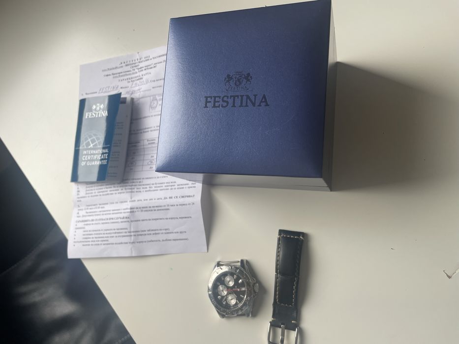Часовник Festina