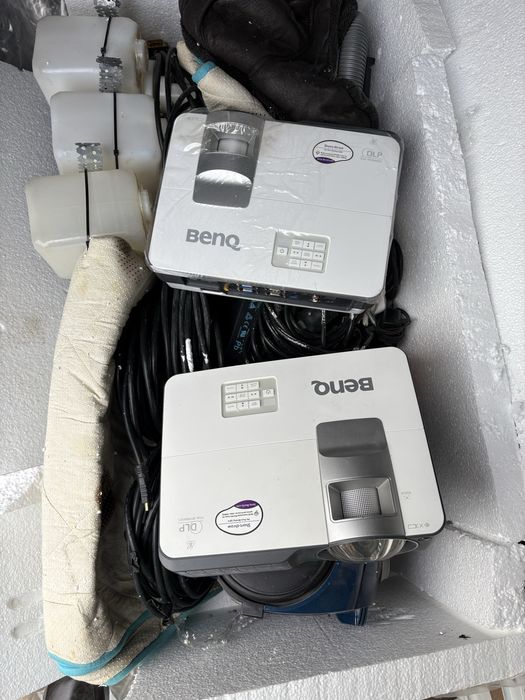 Кинопроектор б/у в отличном состоянии