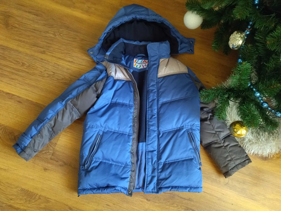 Теплая куртка на мальчика 134 рост