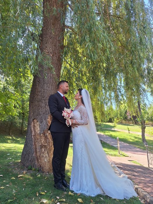 Vând rochie de mireasă