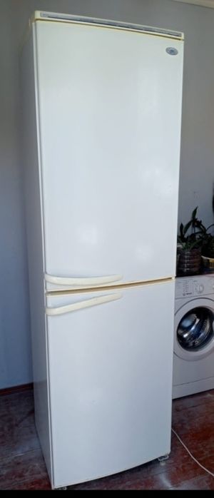 Продам  большой отлично работает и охлаждает