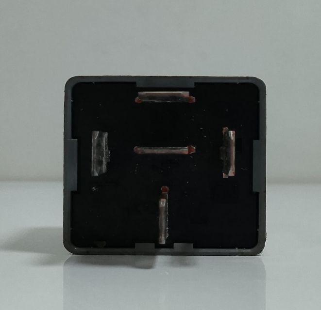 Releu  8200587119 Fiat Talento  seria