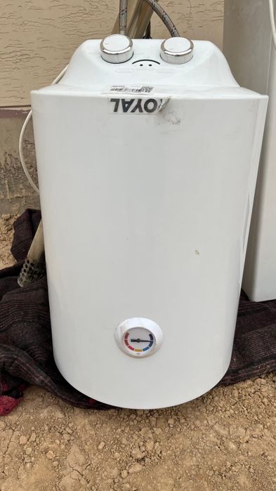 Аристон 30 л срочно продается