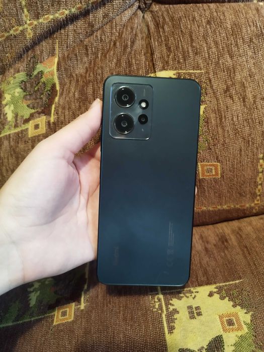 Продавам redmi note 12