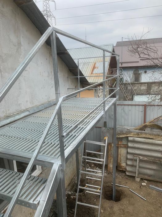 Scara metalica zincata  exterioara pentru ,case, beciuri și incendii