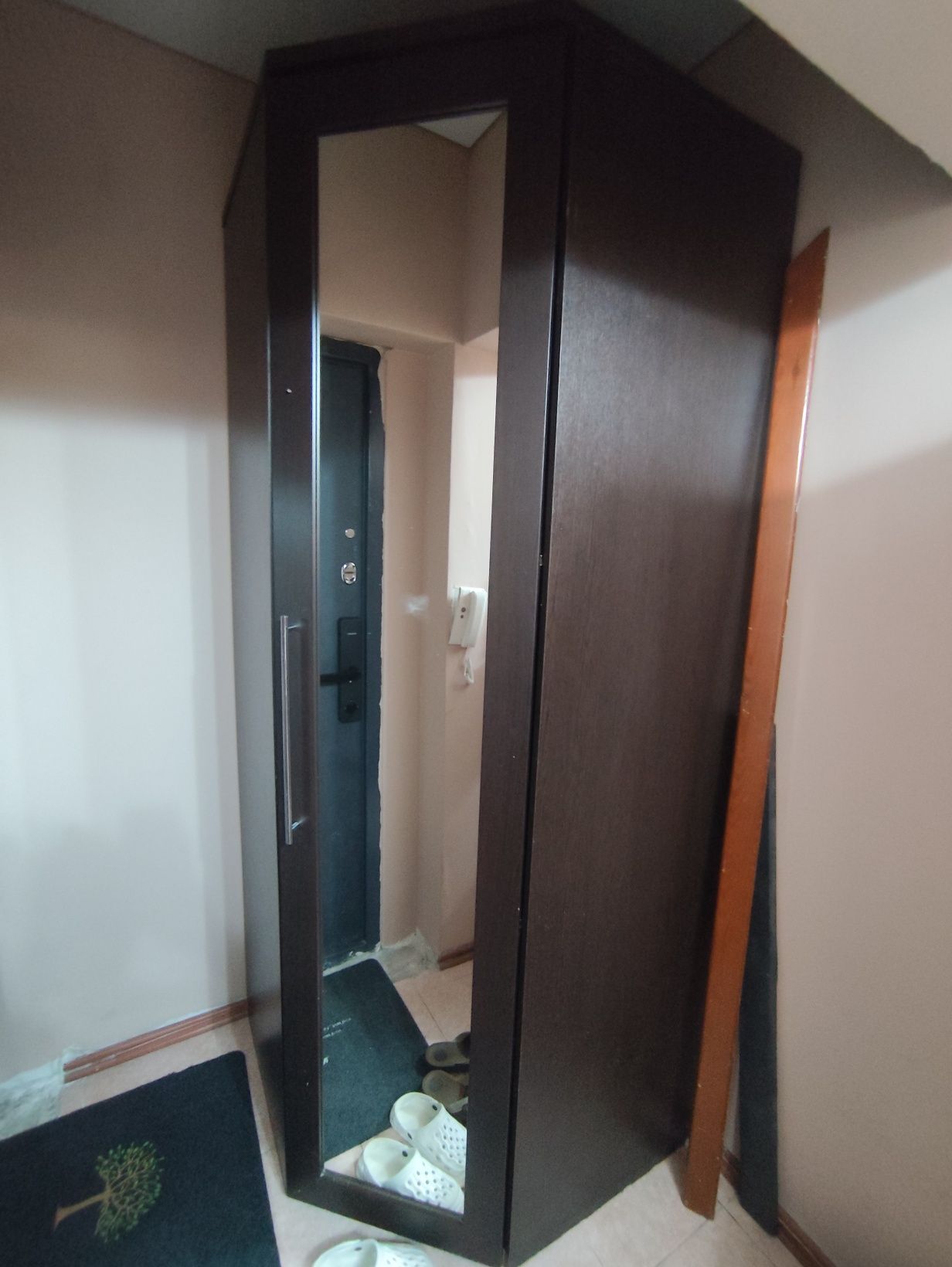 Срочно продам шкаф б/у