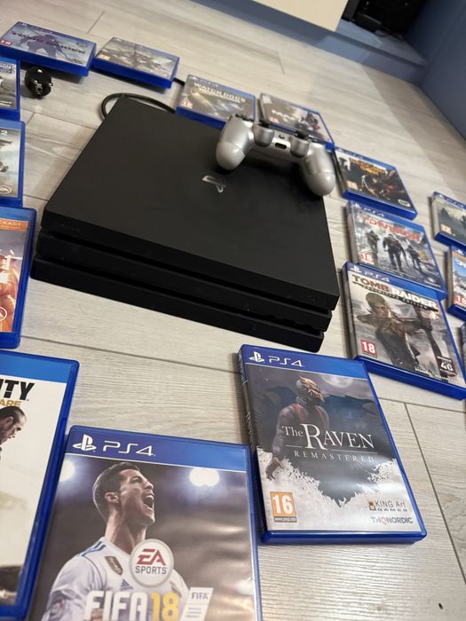 PlayStation 4 Pro + controller + jocuri
