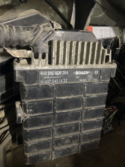 Эбу мерс 124 , 3.0, 103 мотор, 1991 год.