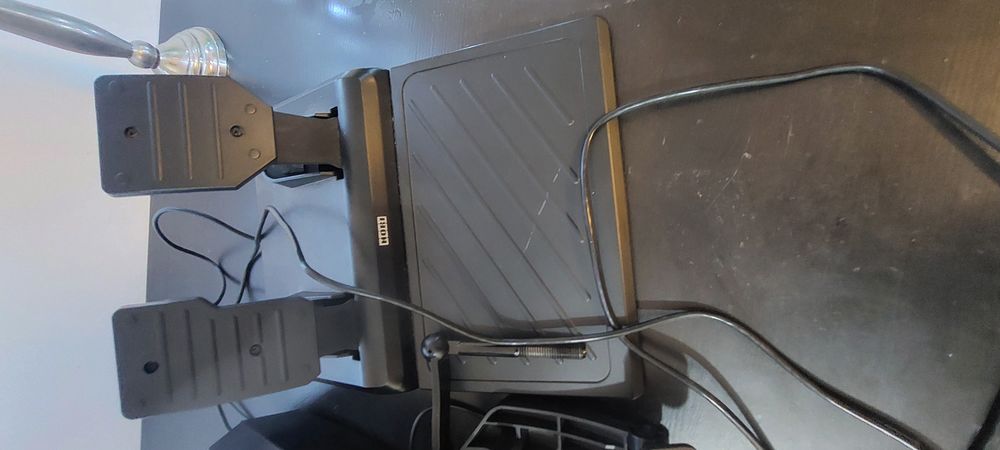 Vând volan gaming pentru ps 5 ps 4 pc