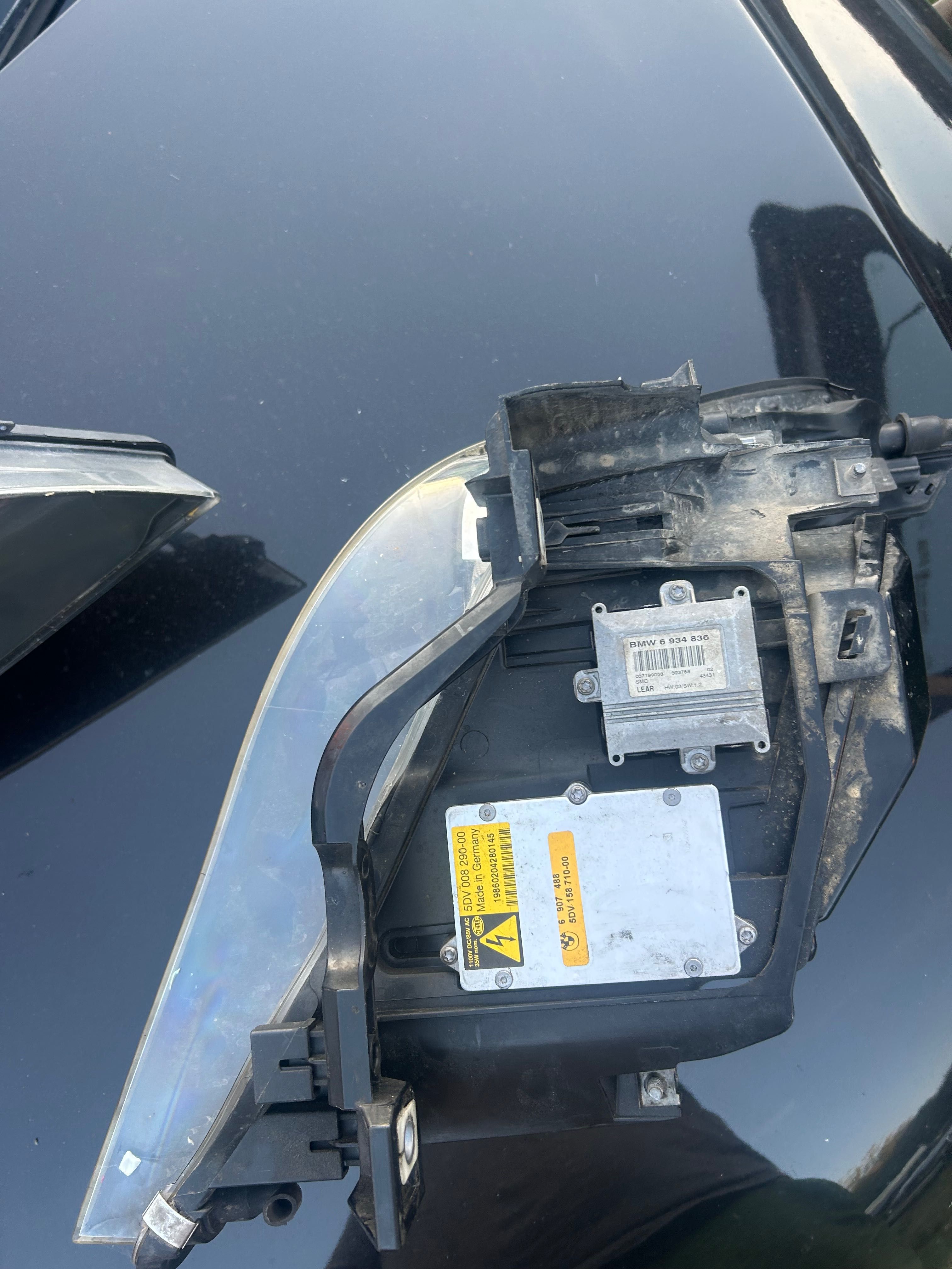 фарове за бмв е60 е61 ксенон динамик драйв BMW E60 E61 XSENON