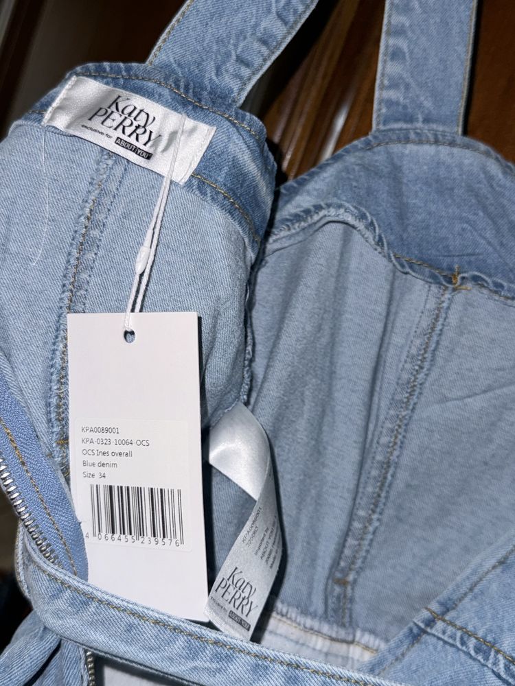 Salopeta blugi Katy Perry x ABOUT YOU Denim