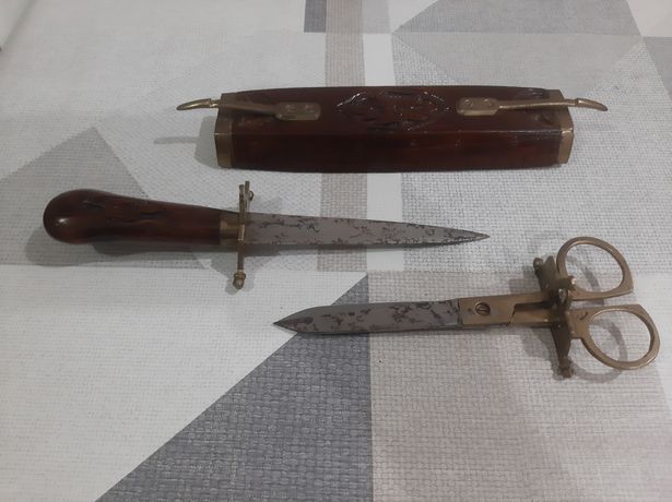 Set cuțit și foarfecă, din bronz și lemn de tec