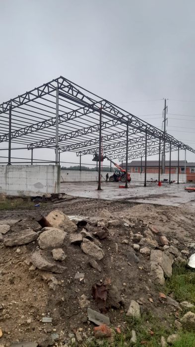 Vând hale metalice ferme zebrelite