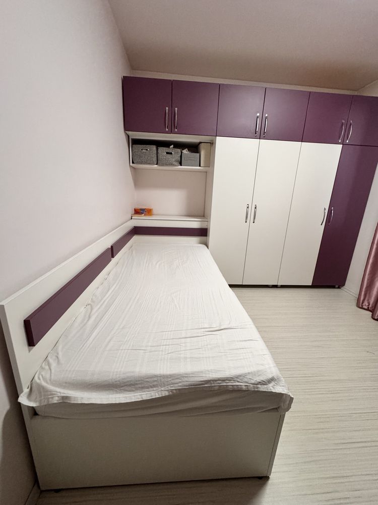 Se vinde mobila tineret