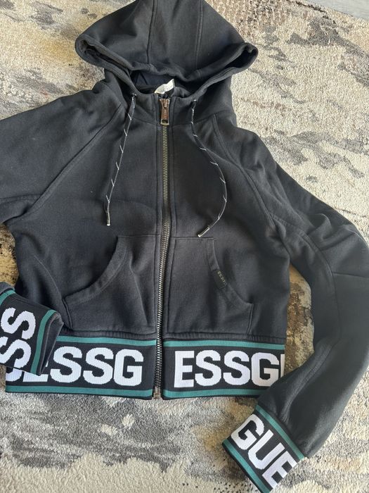 Hanorac scurt Guess ,gros
