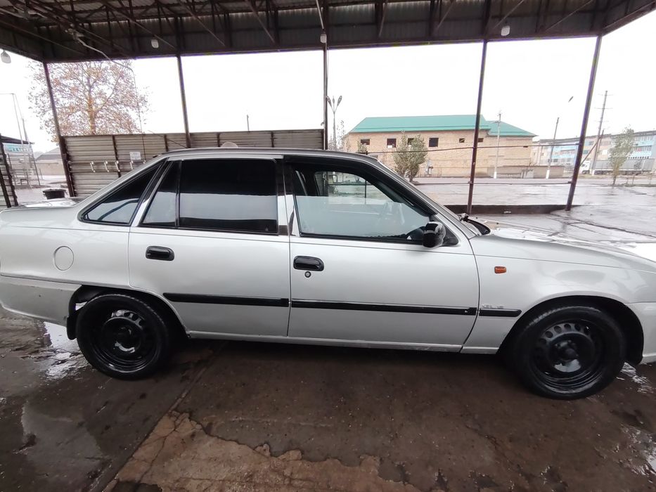 Nexia 2 DONS sotiladi