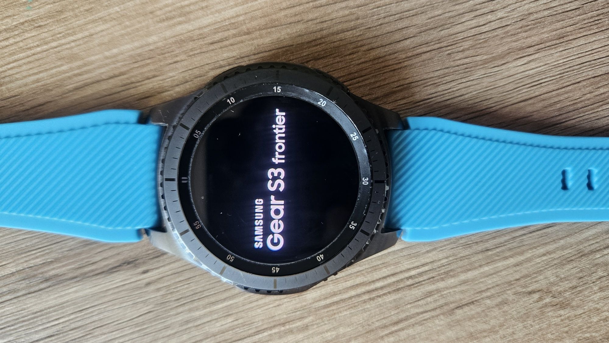 Часовник Smart Samsung Gear S3 Frontier.