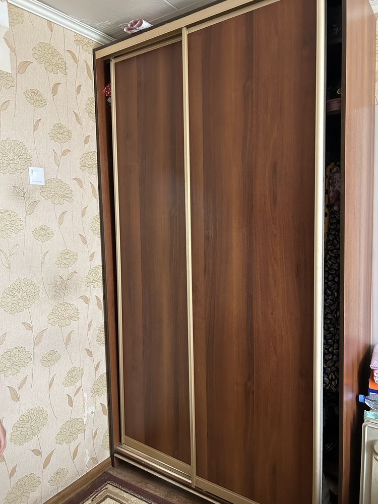Продам шкаф купе