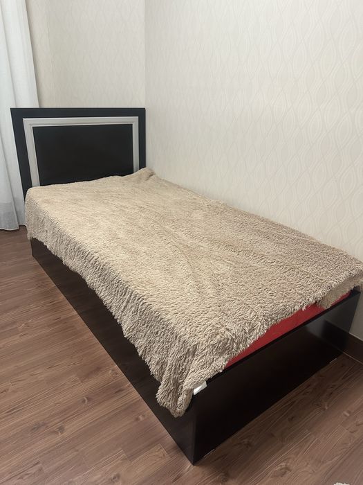 Продам кровать б/у в отличном состоянии