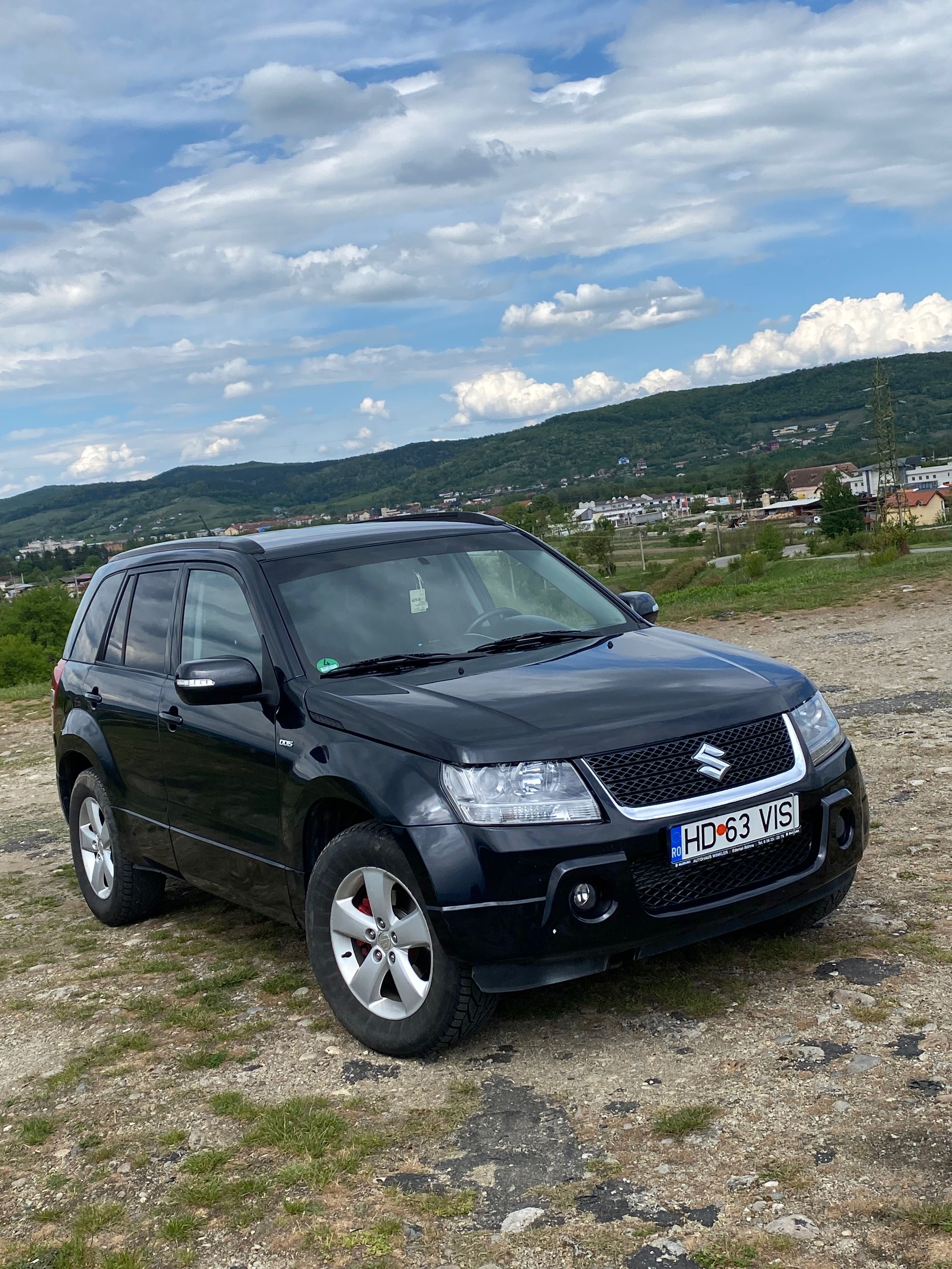 Vând Suzuki Grand Vitara