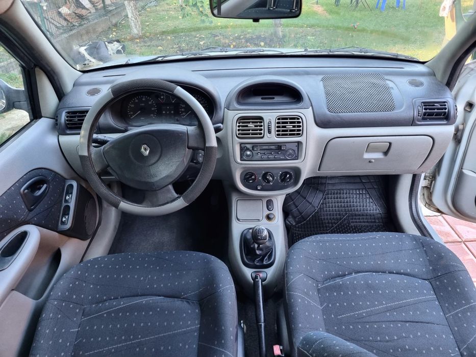 Renault clio 2003
