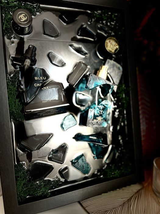 Tablou Chanel si Versace rasina epoxidica