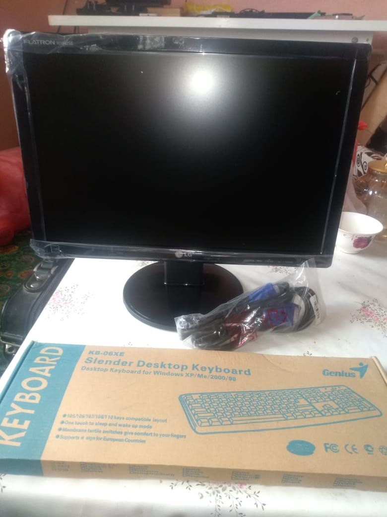 Продам экран от компьютера новый ЛЖ50см и DVD RW новый клавиатура новы