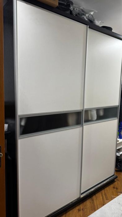 Шкаф-купе в хорошем состоянии