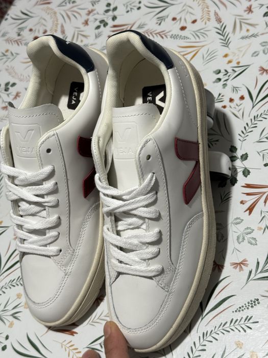 Veja v12 Unisex marime 39