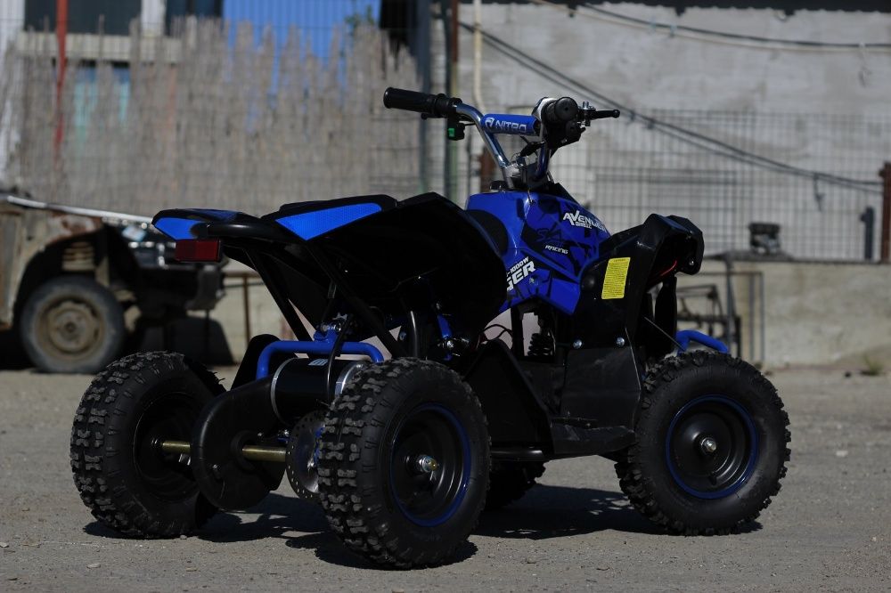 ATV electric pentru copii Eco Avenger 1000W 36V Cu stickare albastre