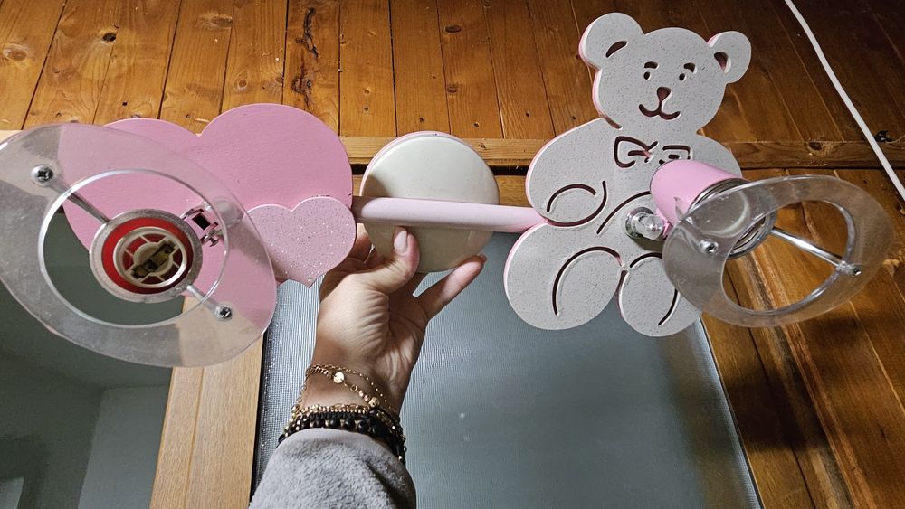 Aplică de iluminat roz cameră de fetițe